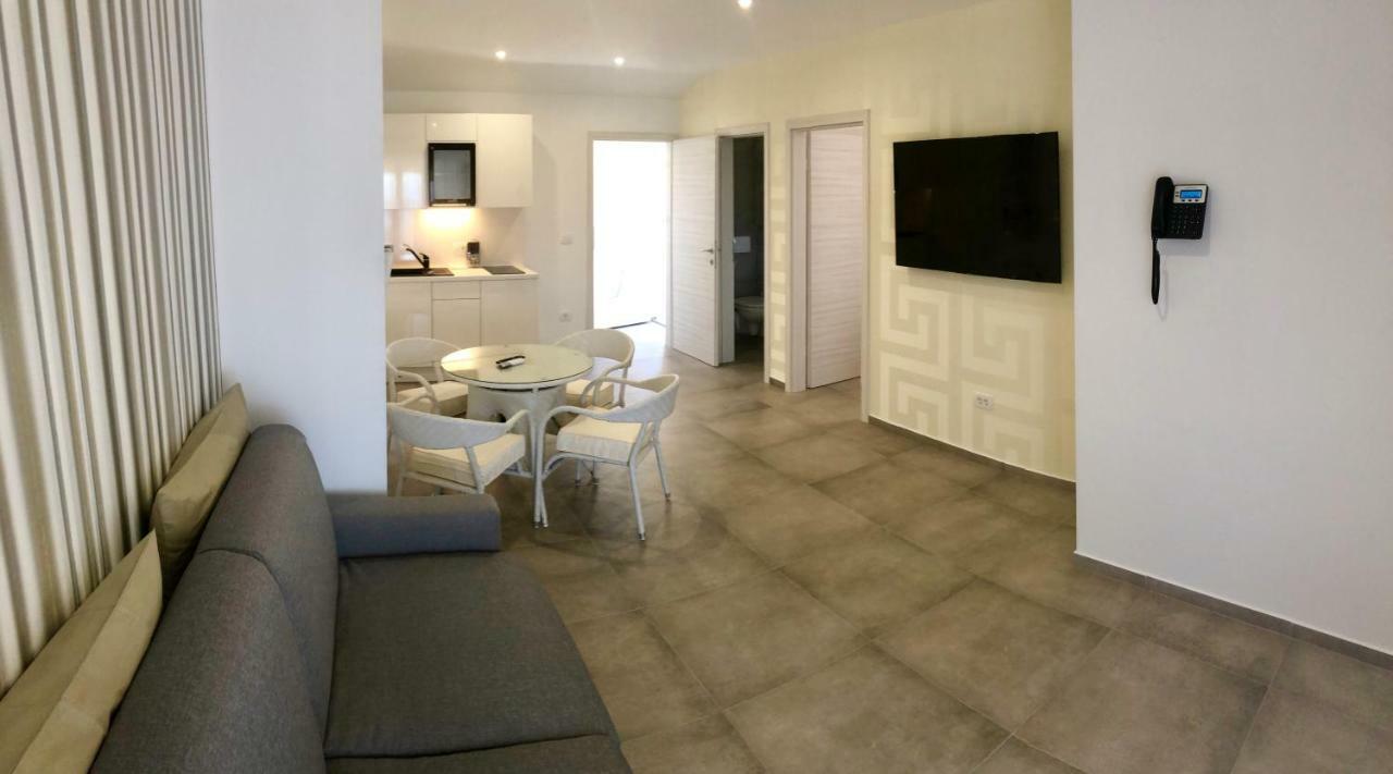 Apartments Vip Residence ピラン エクステリア 写真